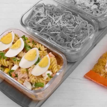 Fideos con huevo y atun